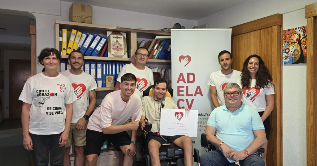 El Reto 24 Horas Club Ciclista Foios recauda 5.150 € a favor de las personas afectadas por ELA - Adela CV Entrega del donativo procedente de la 24 Horas Foios del Club Ciclista