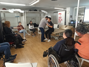 El Ayuntamiento de Elche apoya el programa “Apoyo sociosanitario para familias afectadas por la ELA” de ADELA-CV - Adela CV Subvencion AytoElche - Adela CV