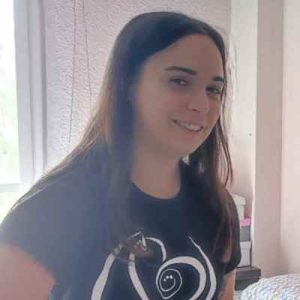 10 - Adela CV